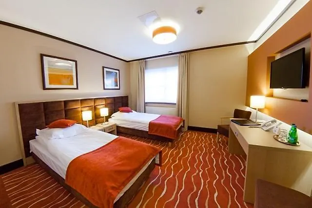 Otel Skarbek 3*